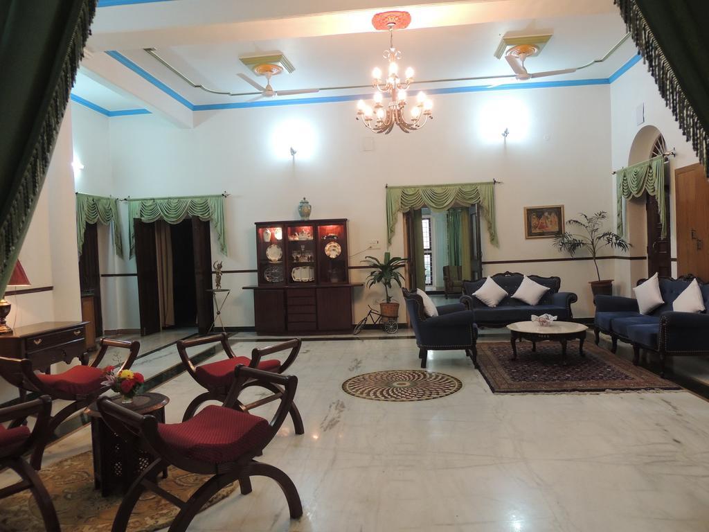 Kunjpur Guest House Allāhābād Junction Rum bild